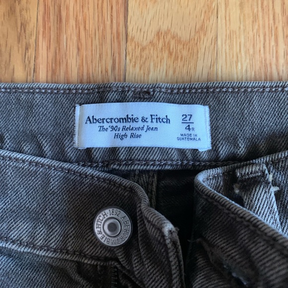 Dark brown Abercrombie high rise 90s relaxed jean - Picture 5 of 7